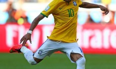 乐鱼体育娱乐-巴西足球运动员踢出精彩比赛，实力值得肯定