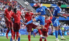 乐鱼体育视频-佩鲁贾球员表现出色，球队信心大增