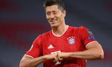 乐鱼体育投注-莱万多夫斯基状态火热，拜仁连胜