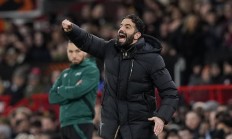 乐鱼体育登录入口-曼联惨遭逆转失分，主帅索尔斯克亚压力山大