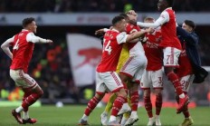 乐鱼体育下载-关于阿森纳客场失胜曼城，遭遇腥风血雨的信息