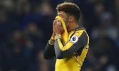 乐鱼体育链接-包含阿森纳取胜难抵败绩，争四之路坎坷的词条