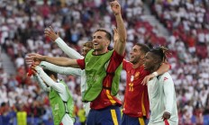 乐鱼体育官网-西班牙男子足球队成功晋级四强