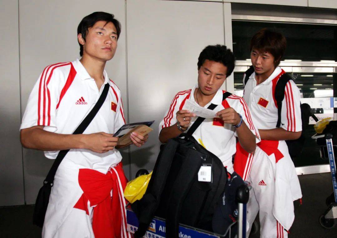 包含谢周三中场战术优势明显,全力冲击升级的词条 包含谢周三中场战术优势明显,全力冲击升级的词条