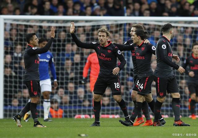 圣埃蒂安主场血洗波尔多，止住连败