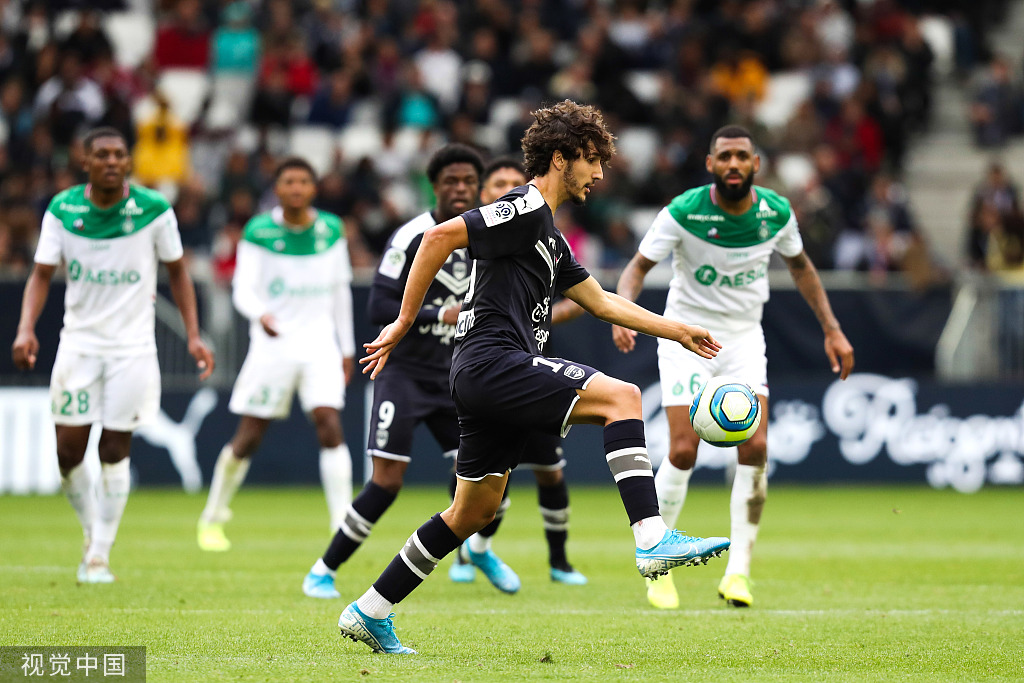 圣埃蒂安主场血洗波尔多，止住连败