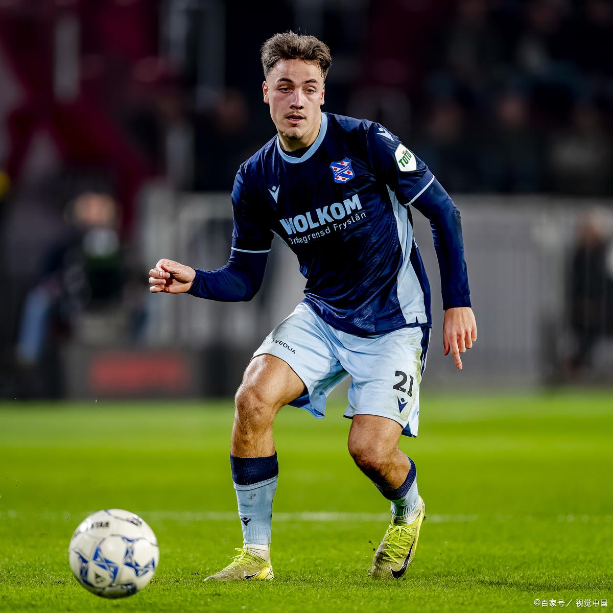 阿贾克斯击败马赛，欧国联比赛晋级强