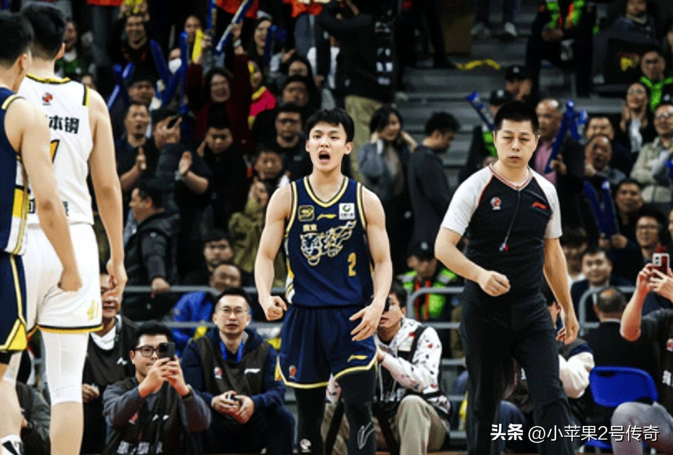 广东男篮以超高分赢得与福建队的比赛 广东男篮以超高分赢得与福建队的比赛