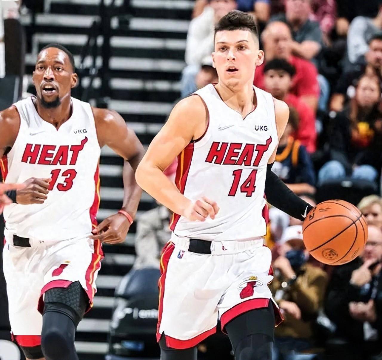 热火逆转爵士，取得四连胜