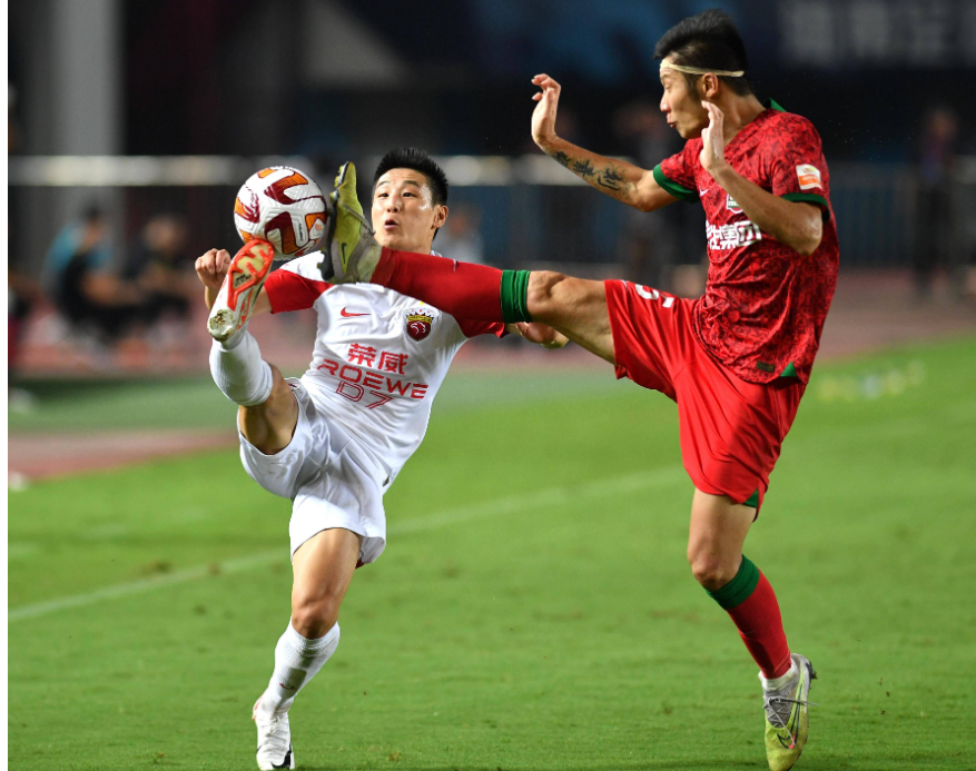 关于都灵门将神勇，助球队客场战平强敌的信息