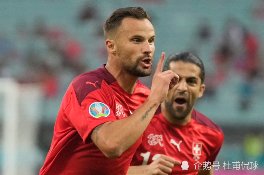 瑞士队后防连续失误，需改善防线的简单介绍